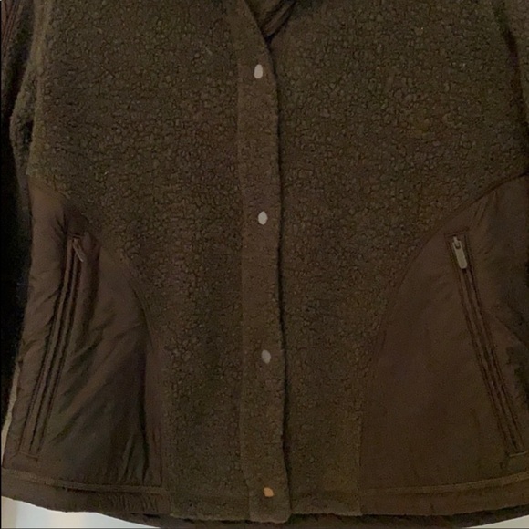 Lululemon • Green Go Cozy Jacket - Picture 3 of 16